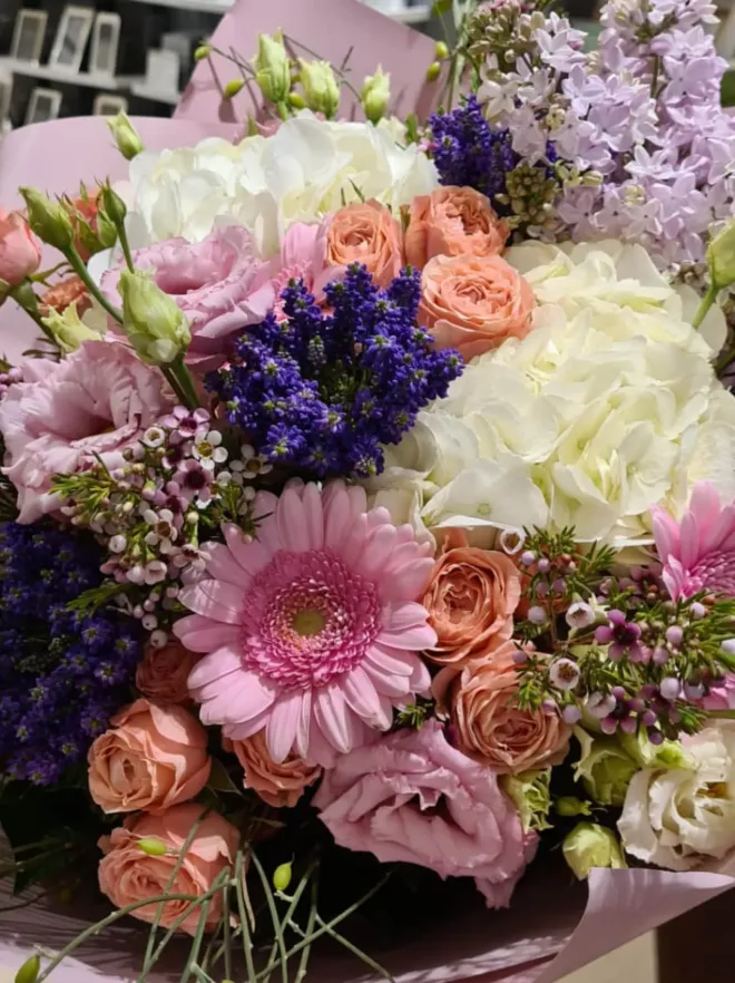 Buy bouquet Élodie in Marbella