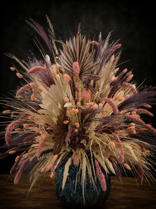 buy artificial floral arrangement Isabeau in Marbella