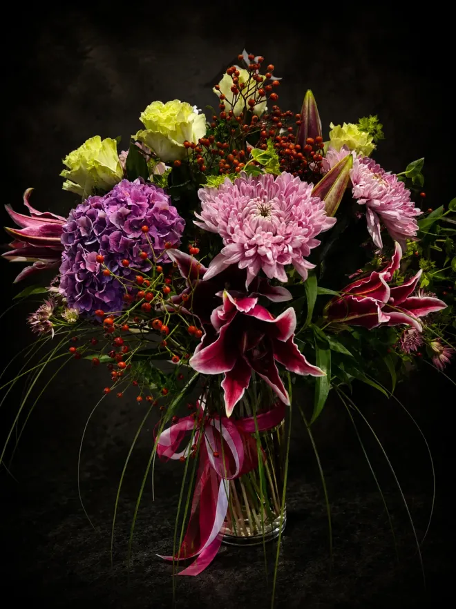 buy flower arrangement B&eacute;atrice in Marbella